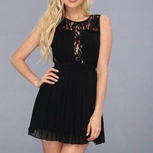 BCGeneration Pleat Dress - GORGEOUS!